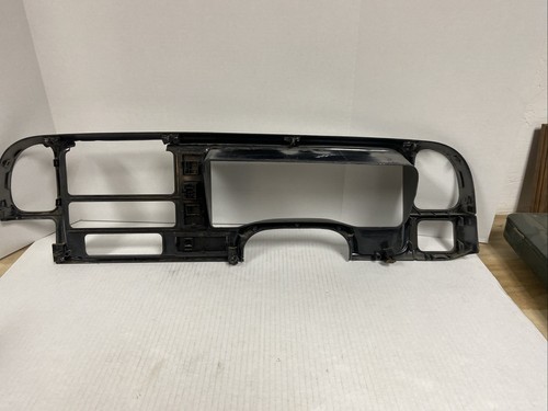 1995-1999 CHEVY SILVERADO TAHOE GMC SPEEDOMETER DASH CLUSTER TRIM RADIO BEZEL - Picture 5 of 5