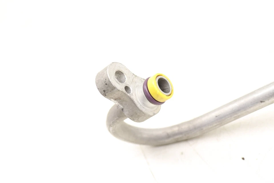 Mercedes-Benz E63 AMG S 2014-2016 5,5 L - manguera/línea/tubo de aire acondicionado 2188300115 Foto 4 de 4