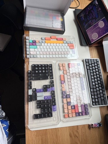 nuphy Air60 V2 Portable, Mechanical Wireless Keyboard, +keycap sets - Afbeelding 2 van 3
