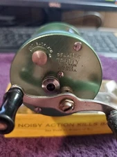 vintage pflueger Trusty baitcast reel no.1923 