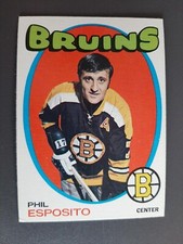 1971-72 Topps Phil Esposito Hockey Card #20  (Hall of Fame Player)