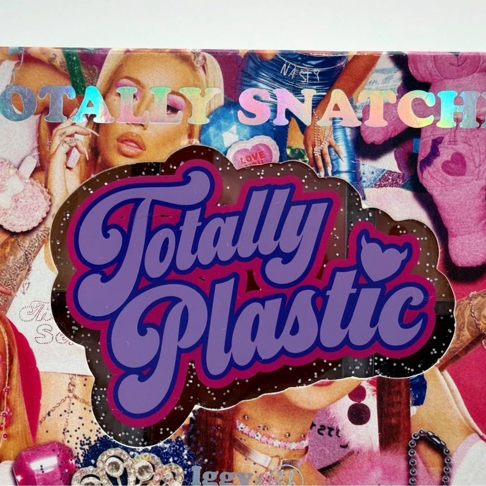 BH Cosmetics Iggy Azalea Totally Snatched Contour Palette Highlighter Blush Gift - Image 3 of 4