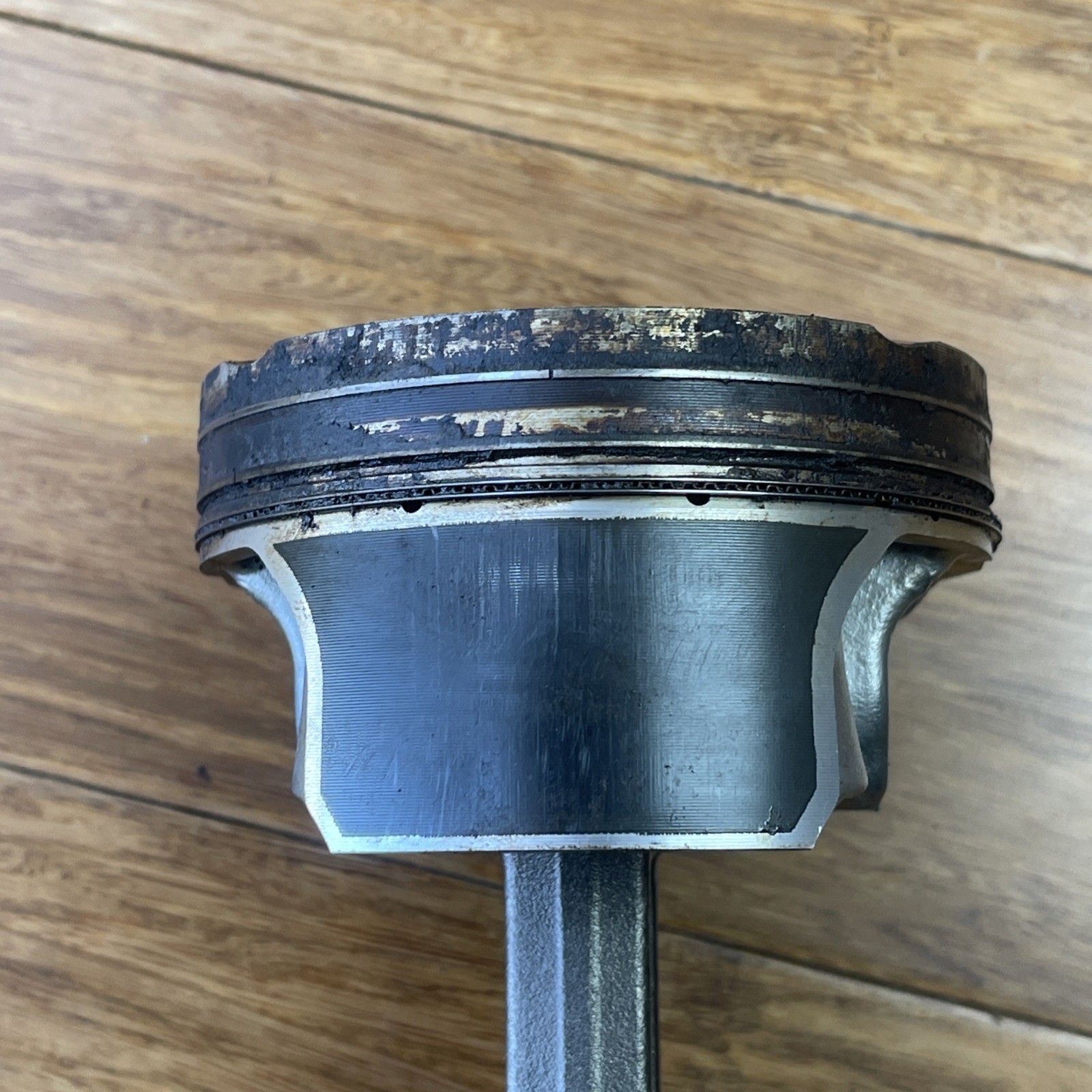 Maserati Levante 2014-2024 Connecting rod