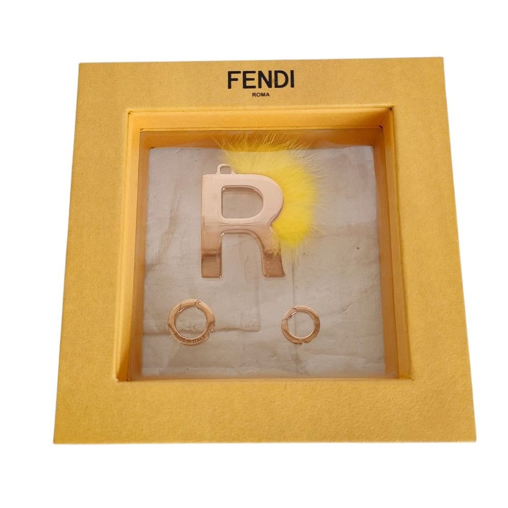FENDI ABCLICK Initial Charm R Gold Yellow Metal W… - image 1