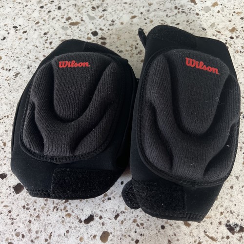 Wilson Volleyball black adjustable Kneepads