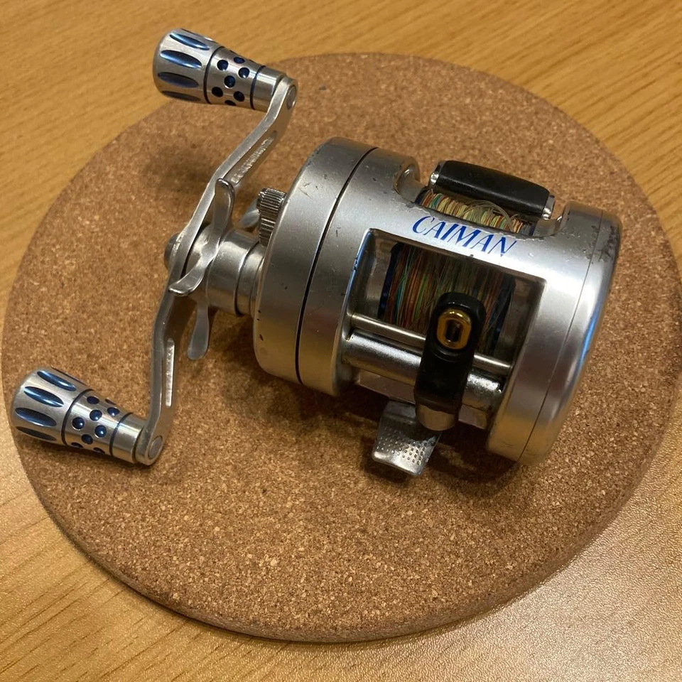 TICA CAIMAN DJ100M Baitcasting Carrete Body Junk - Imagen 1 de 4