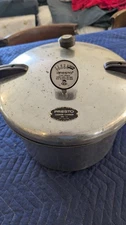 Vintage Presto 7-B Aluminum Pressure Cooker Canner 16 Quart + Rack & Jiggler