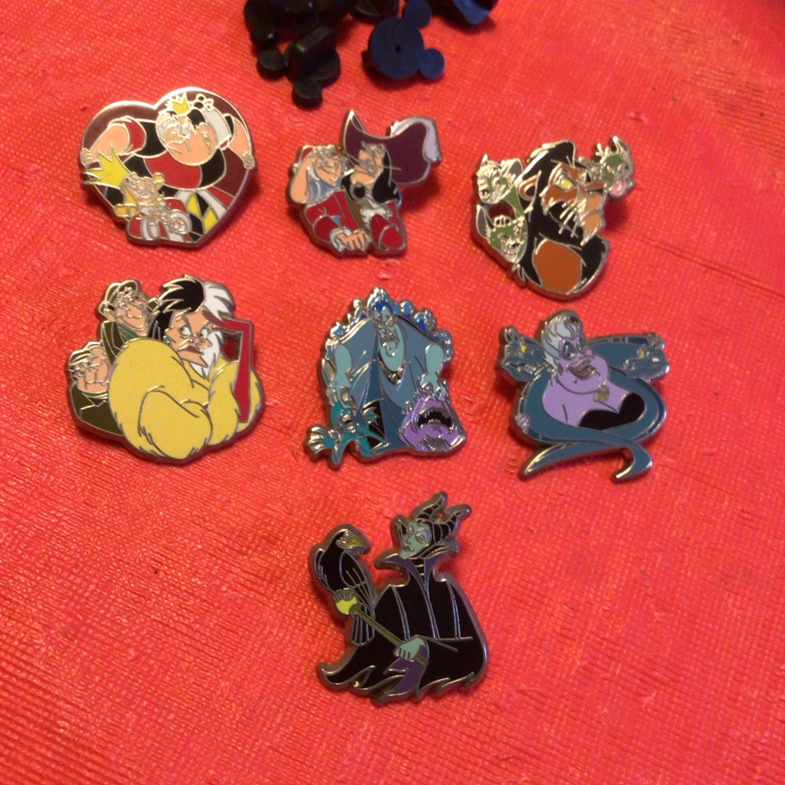 Disney Pins 2010 Disney Villains Pin Set
