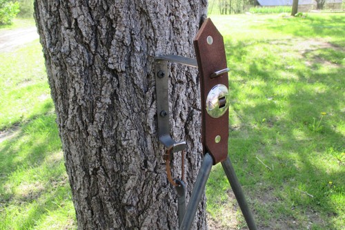 Dinner Bell Triangle Complete Kit Handmade with Leather Hanger Strap and Clanger - Picture 4 of 12