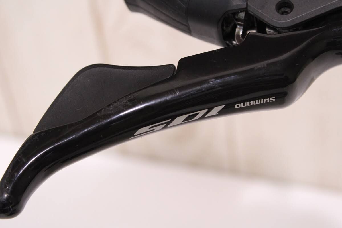 SHIMANO R7020 Series 105 2x11s Hydraulic Disc Brake Group SHIMANO R7020 Series 105 2x11s Hydraulic Disc Brake Group