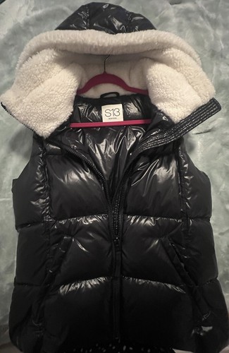 S13 New York Down Puffer Vest Size Xl Faux Fur Hood Trim NWT - Picture 2 of 2