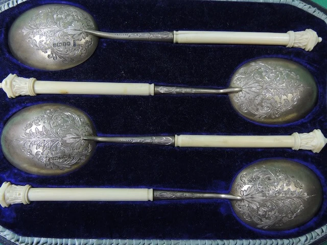 4 Sheffield England 1886-1891 Gold Washed Silver Serving Spoons w/ Original Box