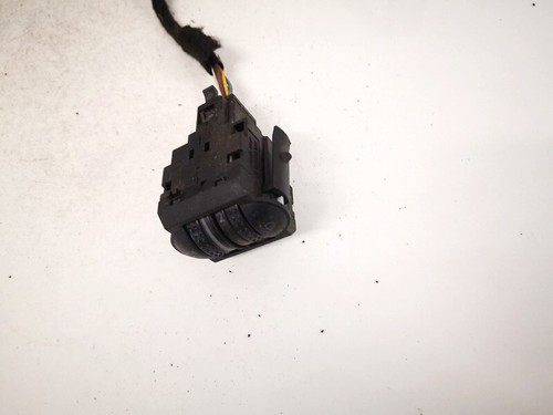 Volkswagen Passat 2000 Headlight Range Control Light Controller Li #1607148-65