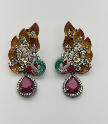 Fashion Jewelry Exotic peakock design w/ Crystals and rhinestones Earrings 