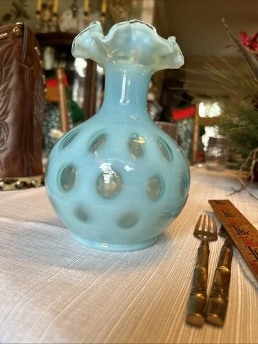 Vintage Fenton Coin Dot Blue Opalescent Vase 7 1/4" high excellent condition