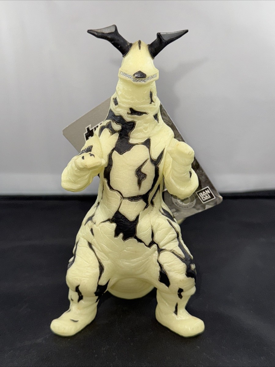 2005 BANDAI 6.5” ELEKING GLOW IN THE DARK kaiju Ultra