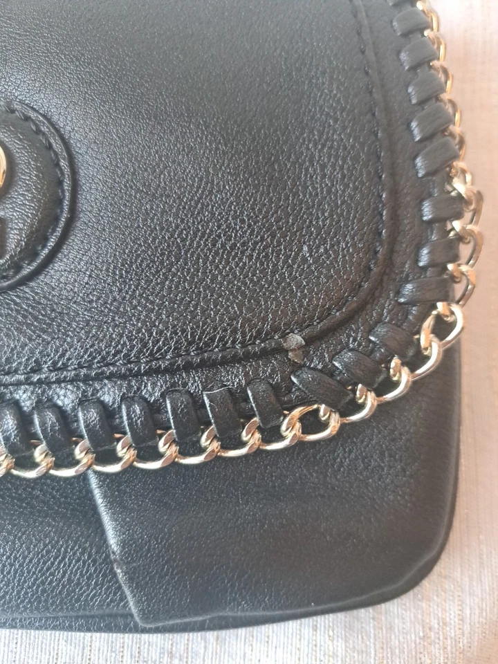 JLo Bolso de Mano de Muñeca con Bolso de Cadena Negro Foto 3 de 4