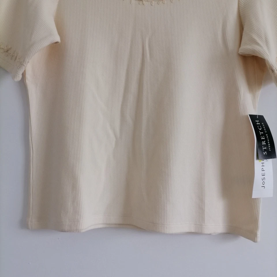 NWT Josephine Chaus Womens Ivory Stretch Embroidered Blouse Top Petite Size M - Image 3 of 4