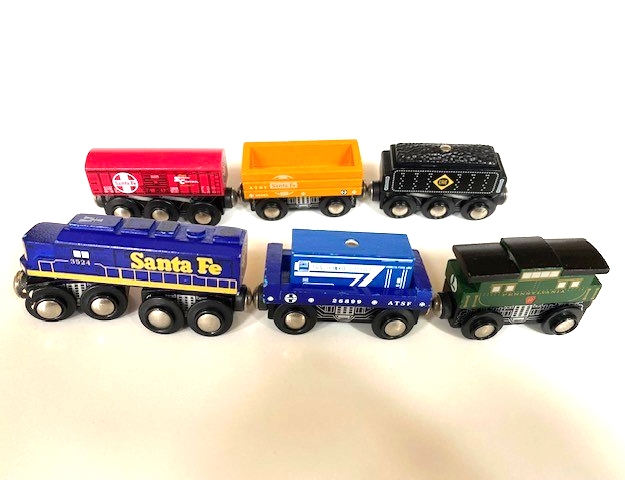 Lionel Heritage Series 2006 Wooden Train Cars, Santa Fe, PRR - Set