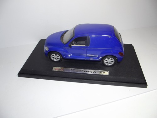 Modelo de coche fundido a presión Maisto Chrysler Panel PT Cruiser