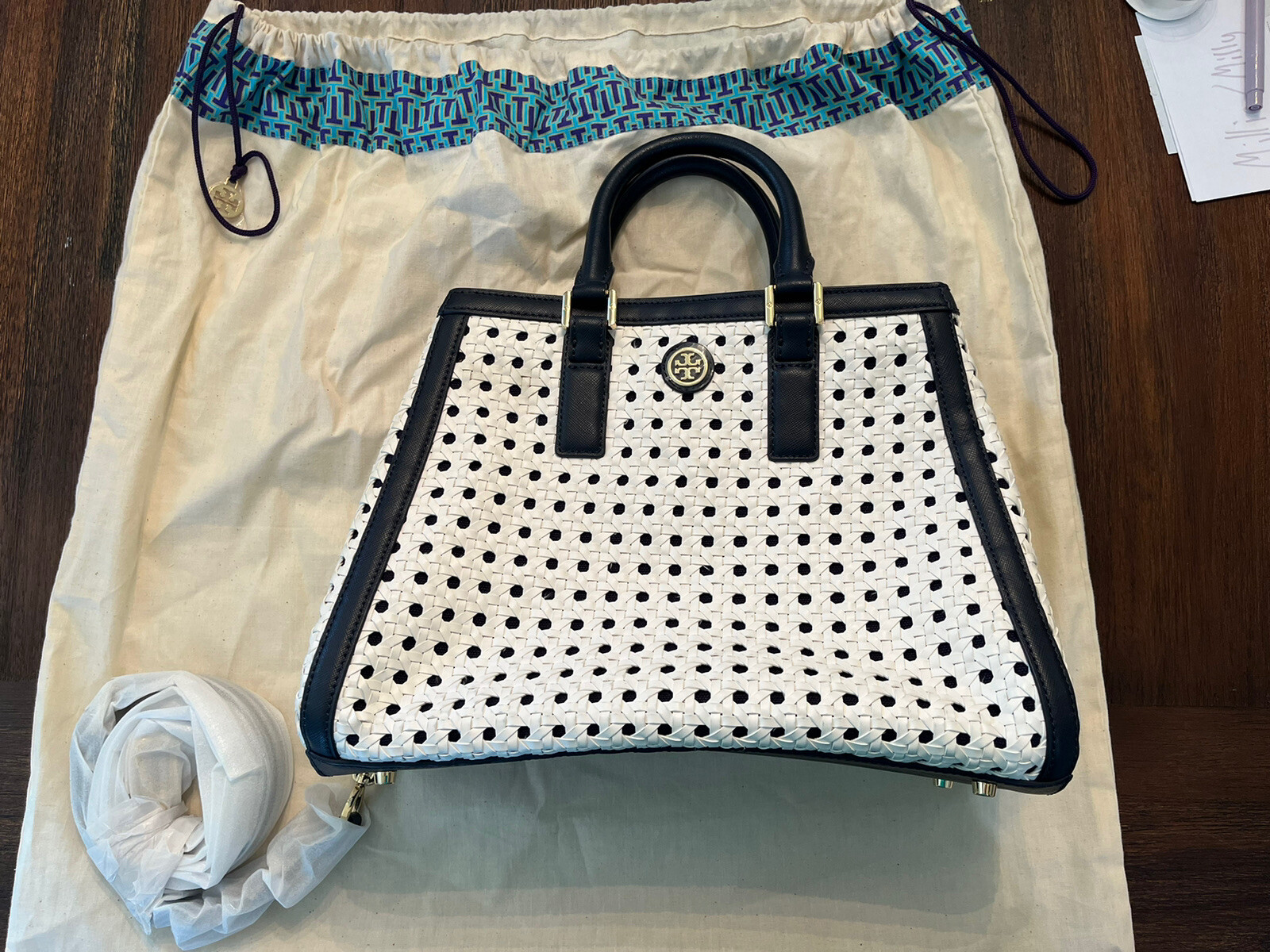 TORY BURCH ROBINSON Basket Weave Leather Tote Crossbo… Gem