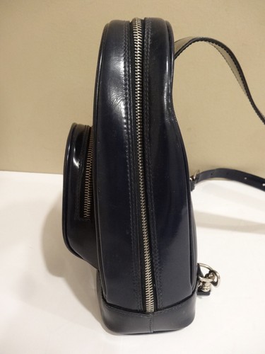 Vintage GUCCI Black Patent Leather Backpack with Bamboo Zip Pulls - Picture 4 of 7