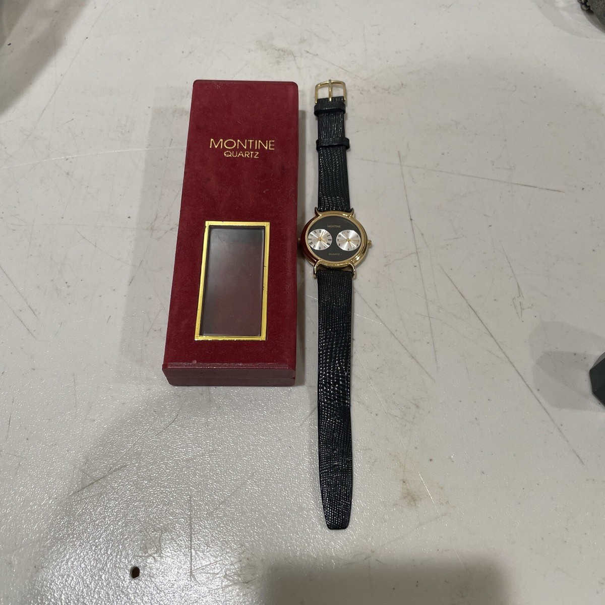 Vtg Montine Quartz Swiss Goldtone/Black Leather Dual Time Women\'s Watch Montine Dual Time Round Gold Tone Case Black Leather Band  main image 2
