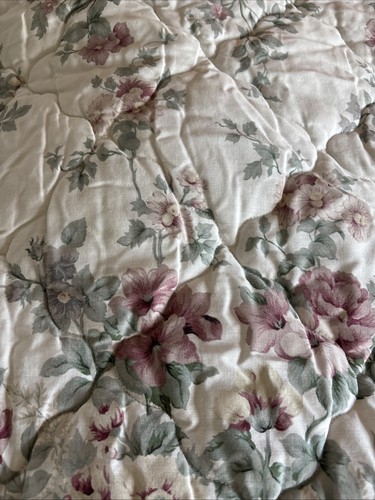 VINTAGE DOUBLE BEDSPREAD Blanket Throw Frilly Quilted Cottage Core - Picture 15 of 15