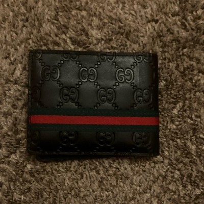 GUCCI 二つ折り財布 黒/赤 ストライプ Gucci Bifold Wallet Black with Logo and Red Green Stripe Accent