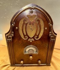 VINTAGE 1932 STEWART-WARNER CATHEDRAL RADIO;THE 