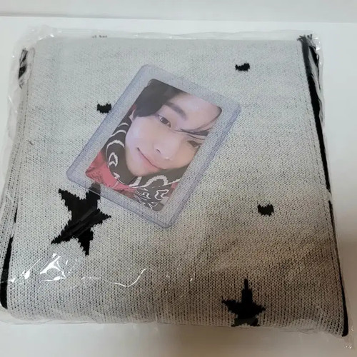 RIIZE 2nd Anniversary MD & Scarf (Wonbin)