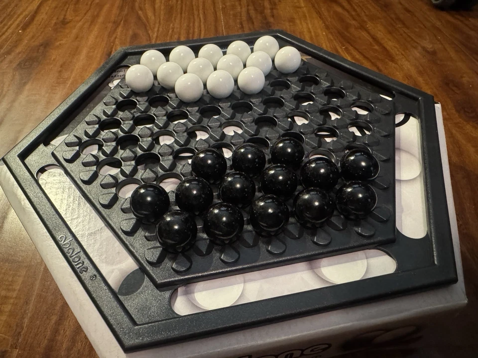 Abalone Game - Image 2 of 4