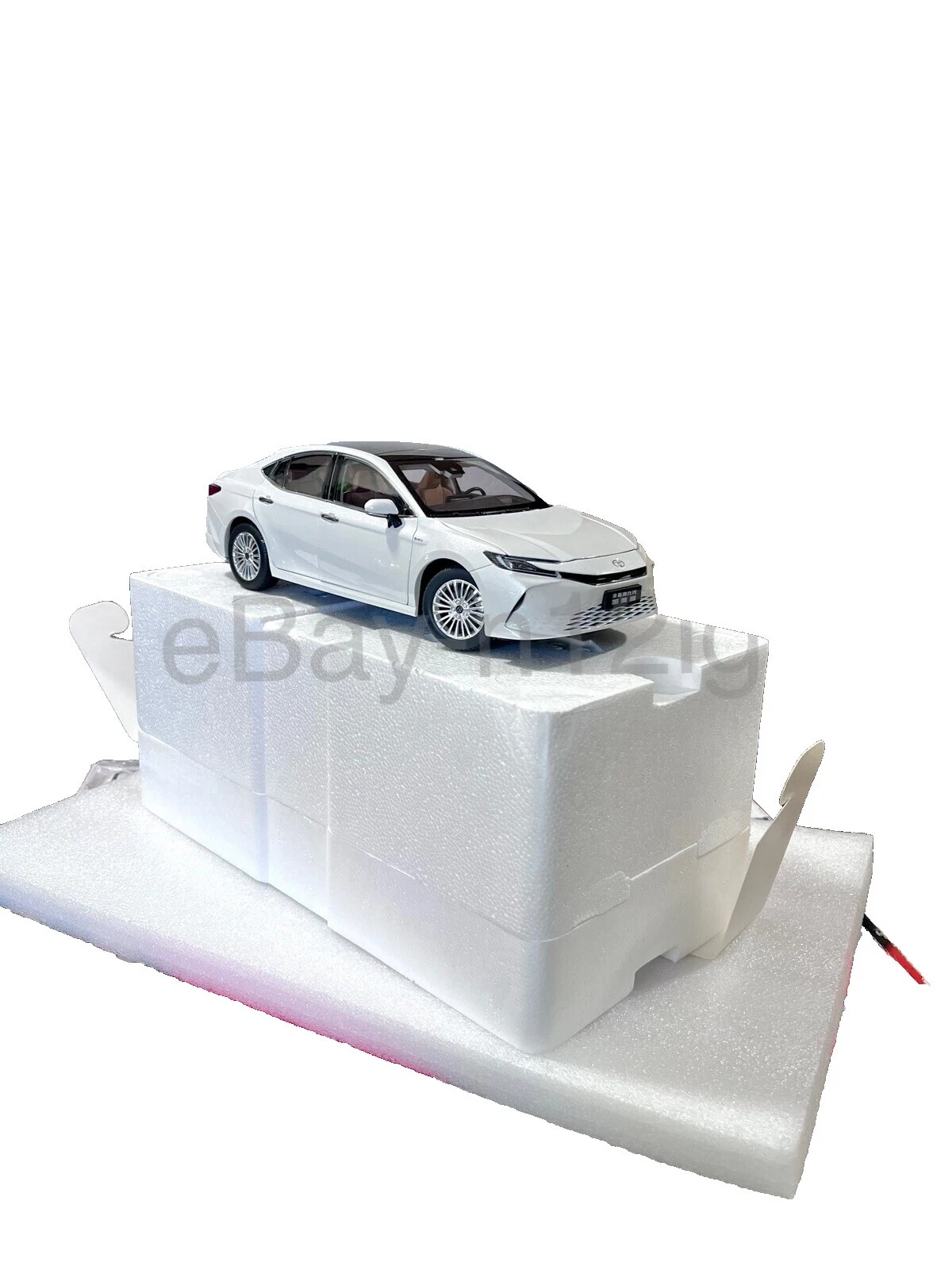 Литые модели автомобилей, грузовиков и фургонов Fast & Furious Toyota в масштабе 1:18