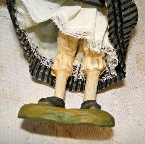 Doll Handmade Santon ancien Provence habillé FEMME porteuse de seau 30cm S280 - Picture 6 of 7