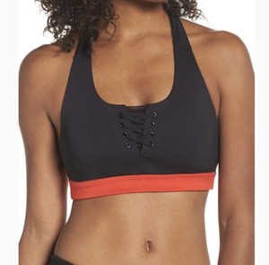 reggiseno lacci incrociati