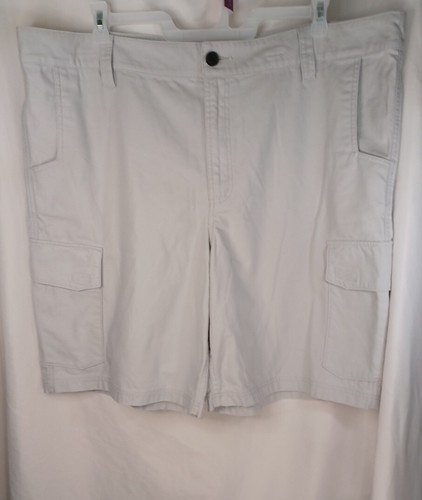 Magellan Outdoors Cargo Shorts Mens 44W NWOT - Picture 2 of 6