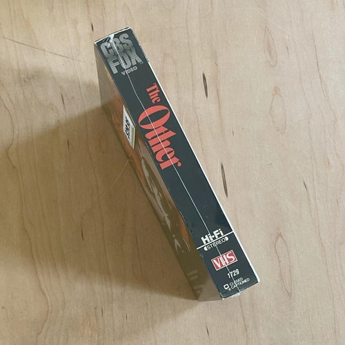 THE OTHER (1972) Sealed VHS CBS Fox Horror Creepy Twin Farm Town Murders Psycho - Imagen 4 de 6