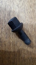 MERCEDES W123 X1 RADMUTTER ORIGINALTEIL NUR FÜR ALUFELGEN MERCEDES W123 X1 RADMUTTER ORIGINALTEIL NUR FÜR ALUFELGEN