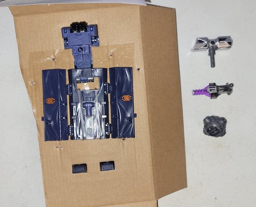 Transformers Legacy United Breakdown Mayhem Attack Squad Doom Destruction Figure - Picture 2 of 2