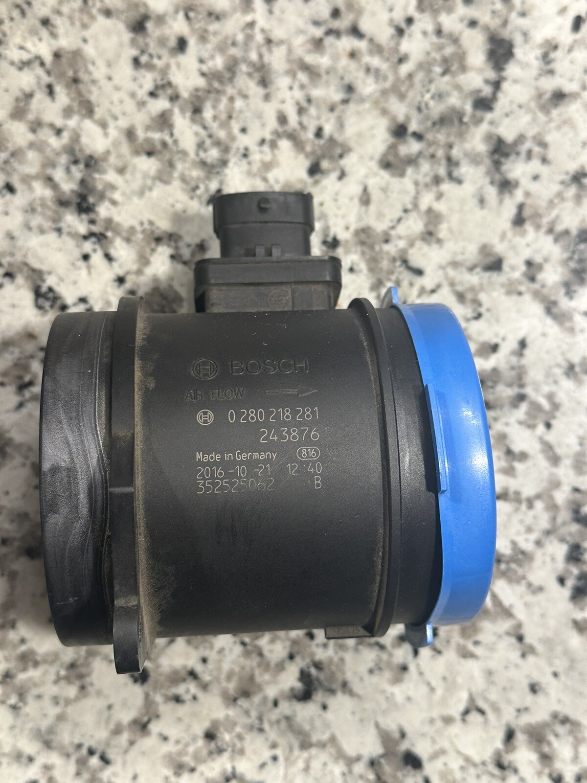 Mass Air Flow Sensors  Bosch Maserati Ghibli S 2017  Left And Right (Used)