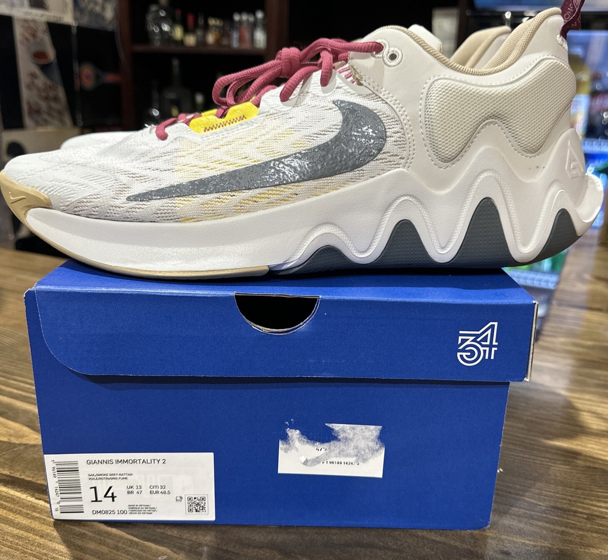 giannis playoff shoes