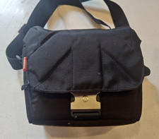 Manfrotto MB SSB-4BB BELLA IV DSLR Camera Shoulder Bag Black Metal Buckle