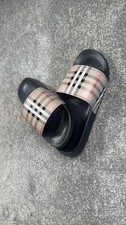 Burberry Slides Check Beige Schwarz Größe 4...
