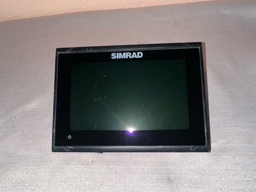 Simrad Go7 XSR GPS Chartplotter / Fishfinder Touchscreen 7” MFD (TESTED) - Picture 2 of 13