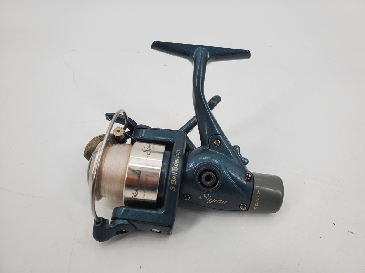 Rare Shakespeare Sigma 3030R 3 Ball Bearing EZ Cast Spinning Reel