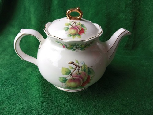 Vintage Sadler Teekanne "Äpfel und Erdbeeren" mit Goldrand England - Bild 3 von 8