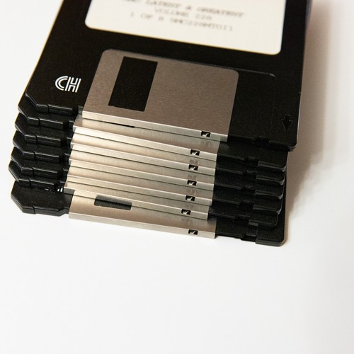 Vintage Macintosh Software of the Month Floppy Disks Vol 228 Missing one - Picture 5 of 7