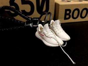 yeezy keyring 3d
