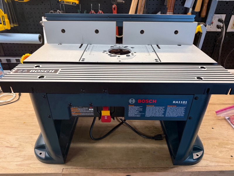 Bosch RA1181 Benchtop Router Table