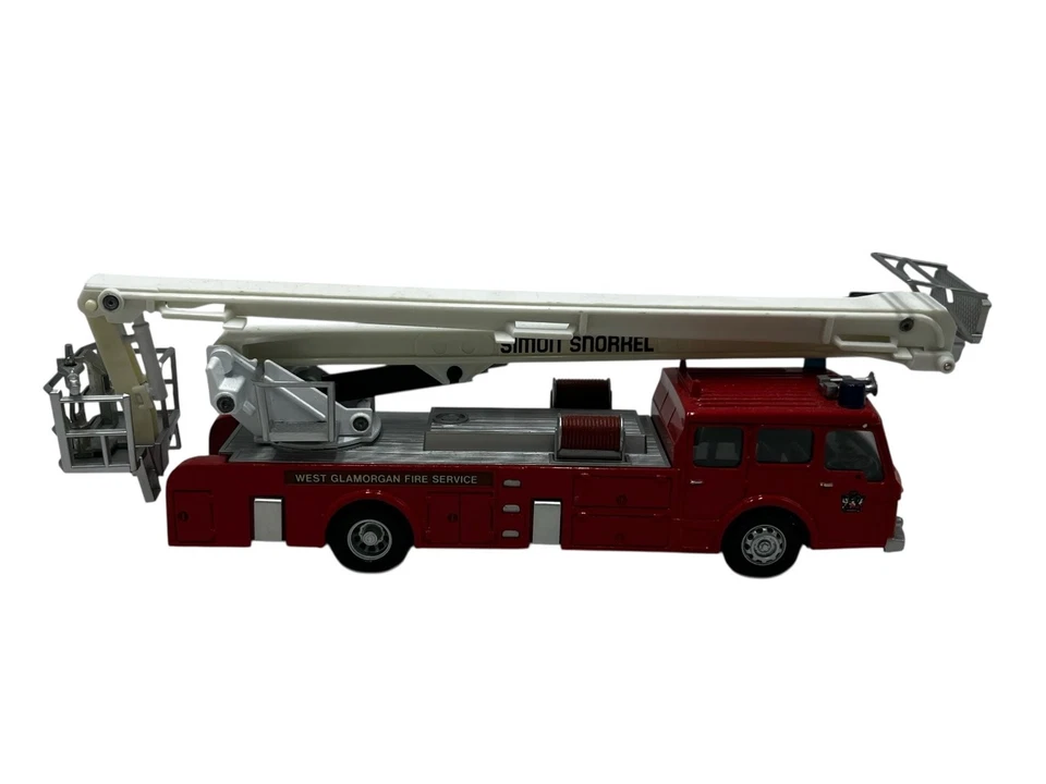 Corgi Classics Simon/Dennis Hydraulic Platform Fire Truck 1:50 Scale - Image 2 of 3